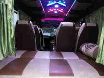 12 seater tempo traveller