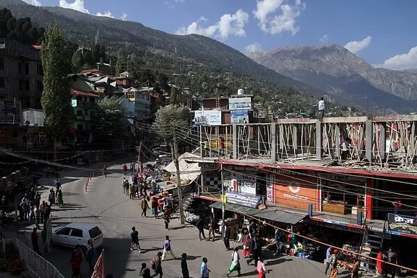 tempo traveller Reckong Peo tempo traveller Reckong Peo